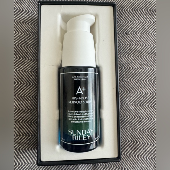 Sunday Riley Skincare Box with Black and White Design - Picture 4 of 4